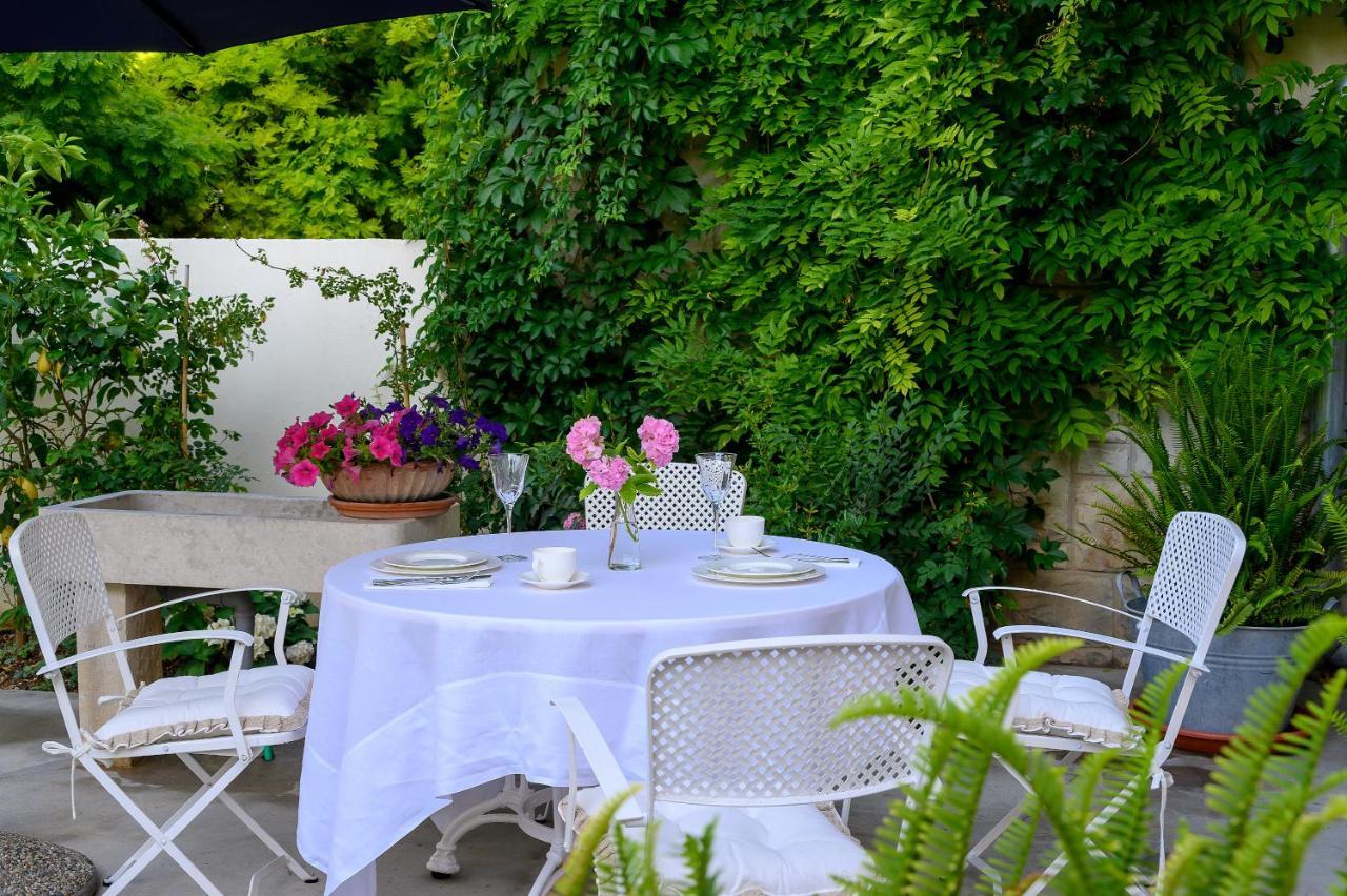 Palace Schoen Milesi - Esense Of Prestige - Private Pool - Free Parking - Old Money Style Luxury Rooms - Walking Distance To The Old Town, The Beach And All Amenities - Buralux Properties Split Extérieur photo