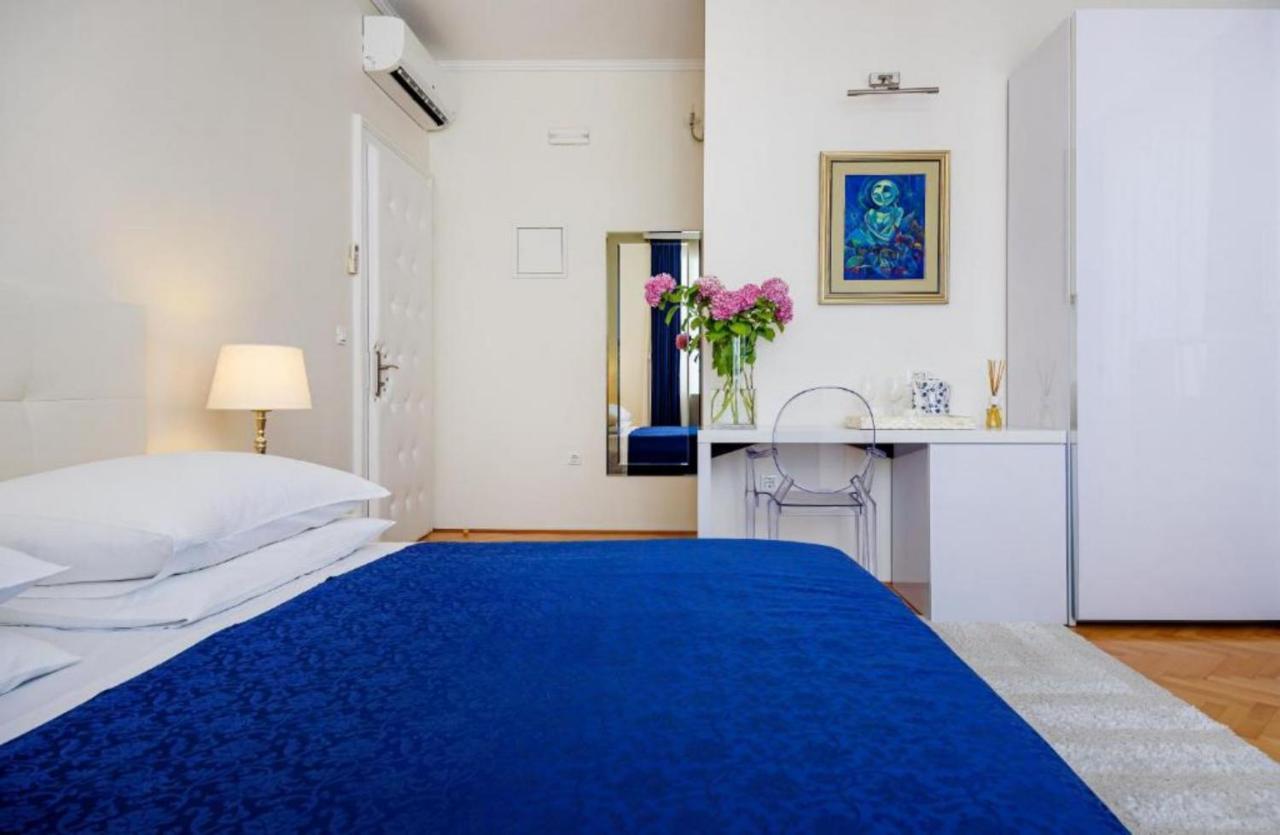 Palace Schoen Milesi - Esense Of Prestige - Private Pool - Free Parking - Old Money Style Luxury Rooms - Walking Distance To The Old Town, The Beach And All Amenities - Buralux Properties Split Extérieur photo